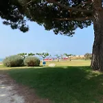 Joli A Quelques Metres Des Plages 公寓 *