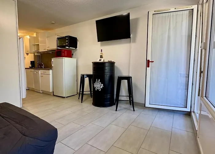 Joli A Quelques Metres Des Plages Apartman